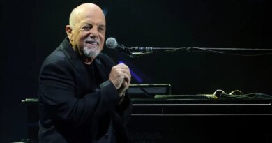 Billy Joel Takes the Stage Again After Brain Disorder Diagnosis