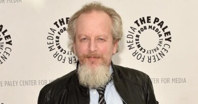 Daniel Stern Leaves ABC Pilot "Do You Want Kids?" Following Prostitution Scandal