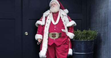 Santa's Wish List Unveils His Desire for Fun on a Carnival Cruise Ship