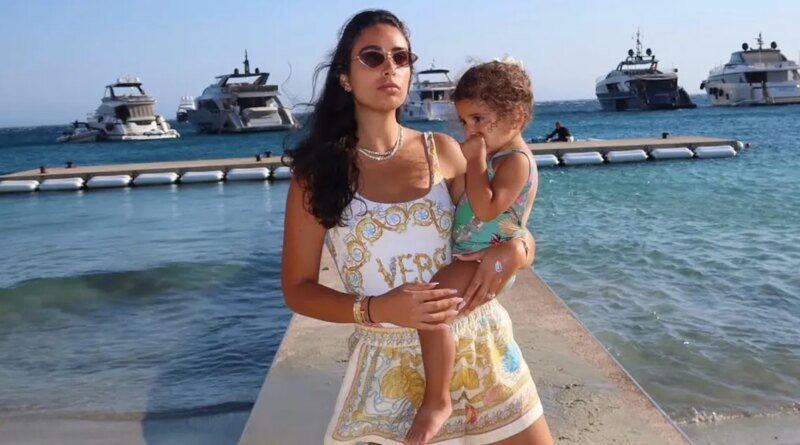 Style Influencer to Gift Daughter a New Hermes Bag for Every Birthday