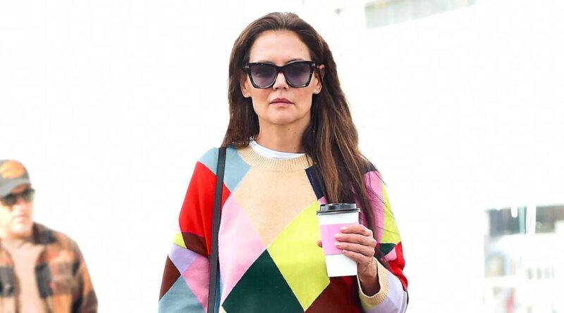 Katie Holmes' Chic Winter Flats Are Now Available on Amazon