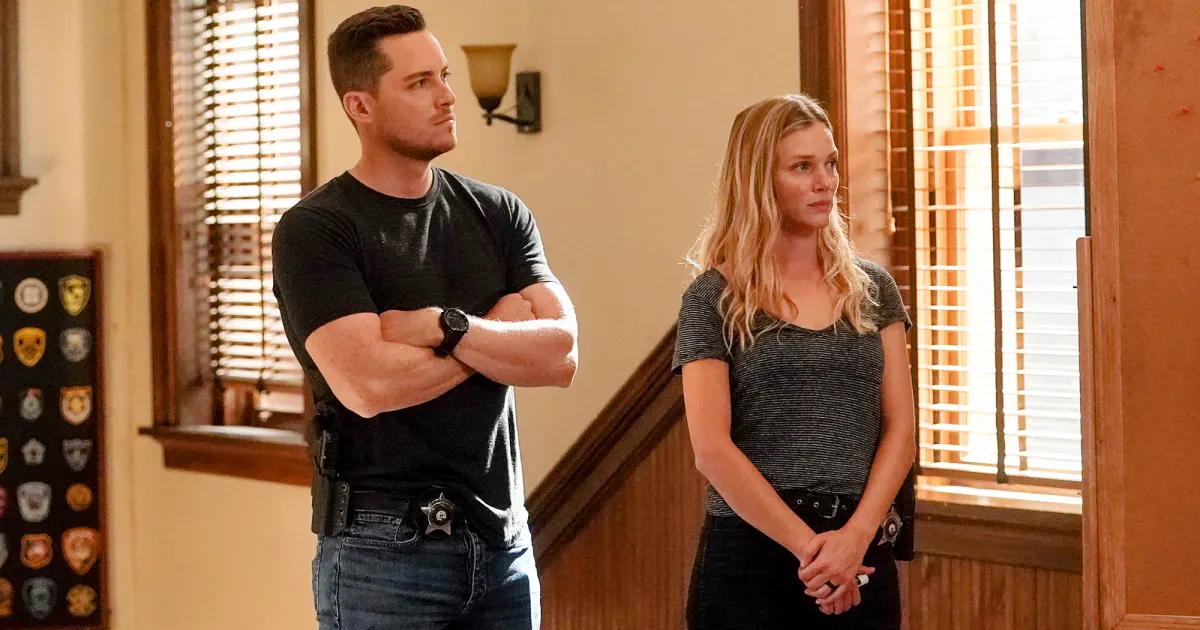Tracy Spiridakos and Jesse Lee Soffer of Chicago P.D. Make Comeback Following Upstead Split