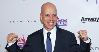 Scott Hamilton's Family: Meet His Wife and Four Children