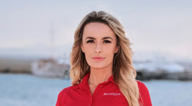 Below Deck's Ellie Poses Surprising Sexual Question About Squirting