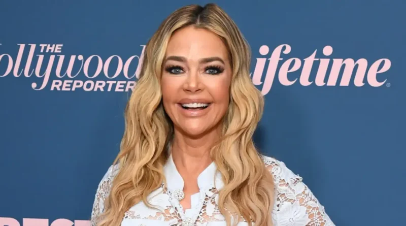 Denise Richards' Surgeon Explains Her Facelift Procedure