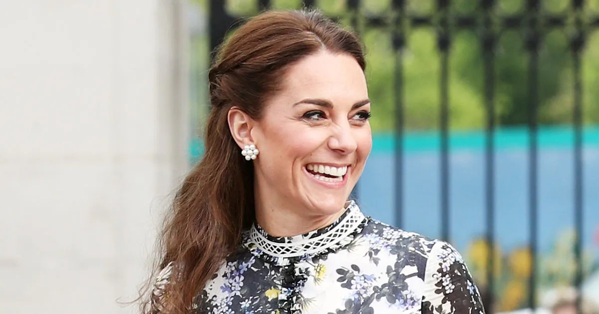 Kate Middleton’s Finest Dresses, Suits, and Stylish Outfits