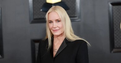 Love Story EP Addresses Daryl Hannah's Criticism