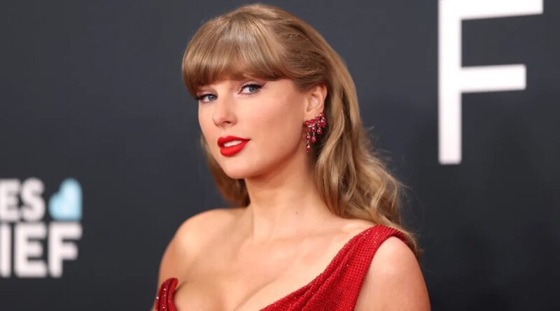Taylor Swift's Kendra Scott Necklace Is Now on Sale on Amazon!