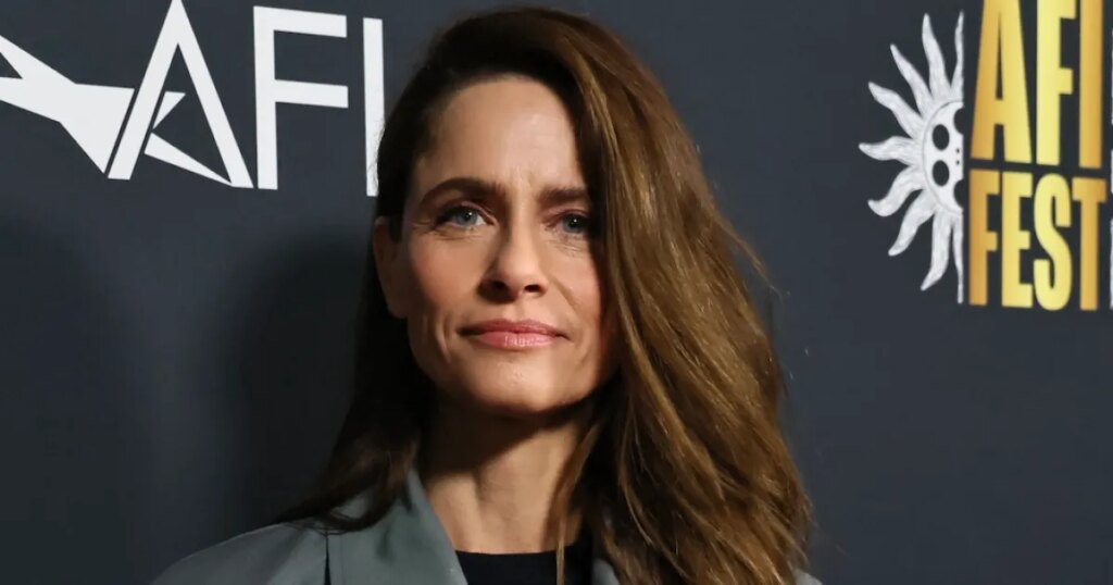 How Amanda Peet's Children Responded to Her Breast Cancer Diagnosis