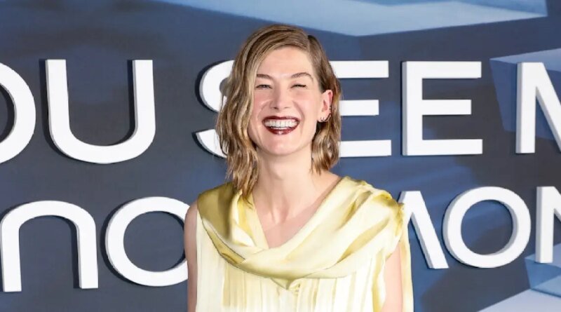 Rosamund Pike Looks Back on Her Pregnancy Post-Gone Girl Success