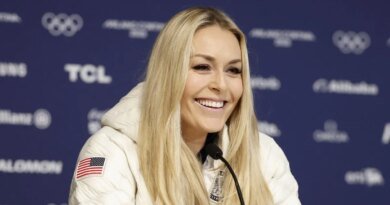 Lindsey Vonn Performs Pull-Ups Just Six Weeks Post-Injury