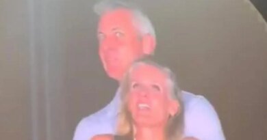 Coldplay Kiss Cam Incident: Woman Critiques Gwyneth Paltrow and Ryan Reynolds