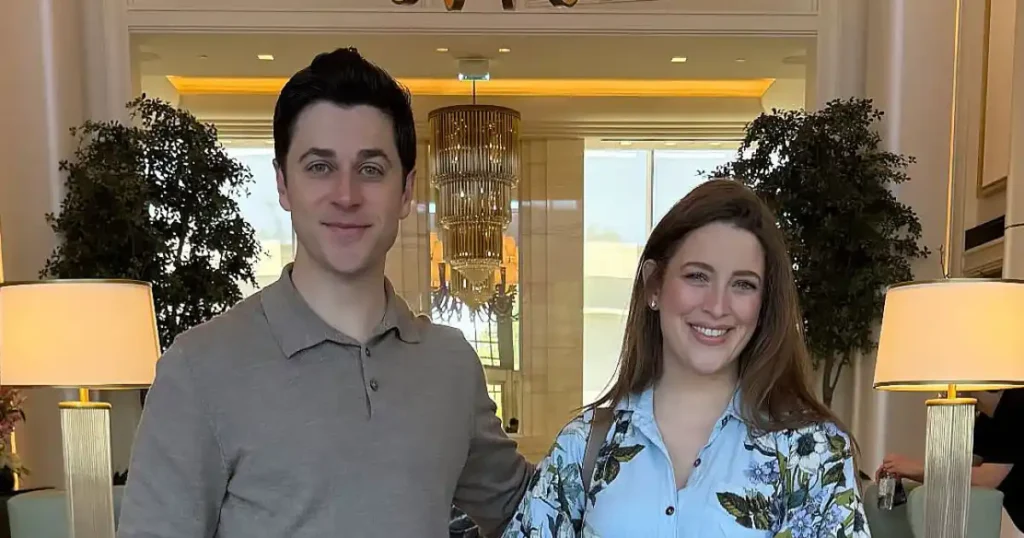 David Henrie Reveals Wife's Pregnancy, She Modifies Caption