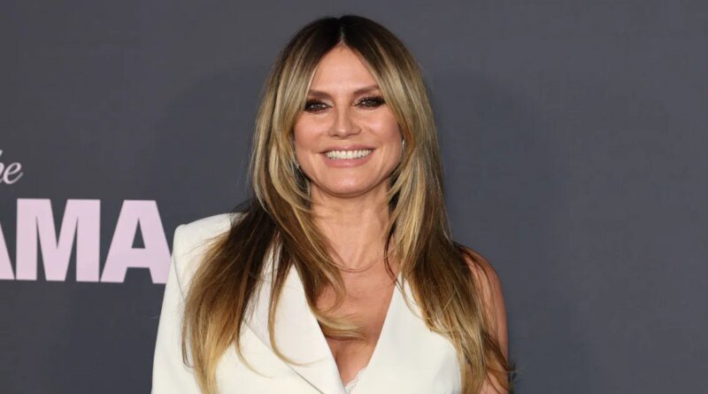 Heidi Klum's Chic Black Bag Style Available on Amazon at a Discount
