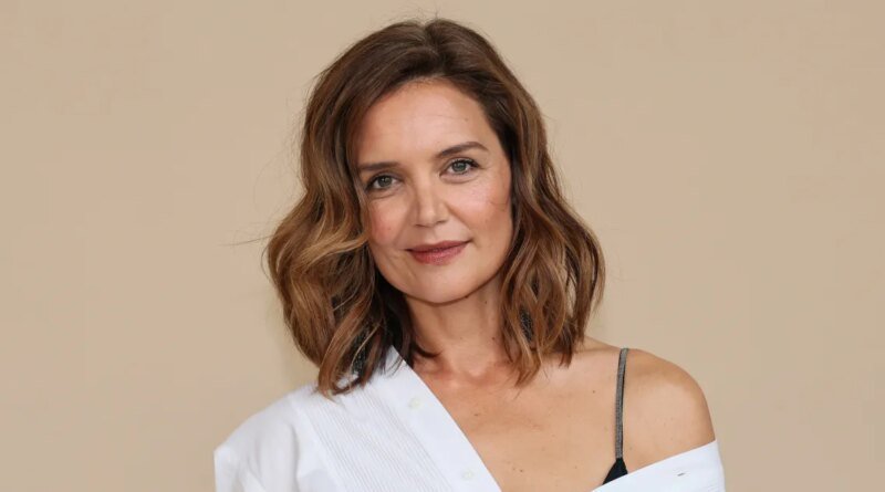 Katie Holmes Refreshes Her Spring Look with Classic Mary Jane Flats