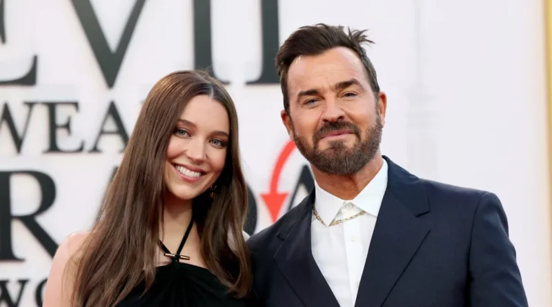 Justin Theroux and Wife Step Out on Red Carpet Following Son's Arrival