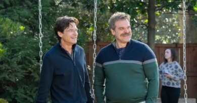 How Did DTF St. Louis Series Finale Bid Farewell to David Harbour's Floyd?