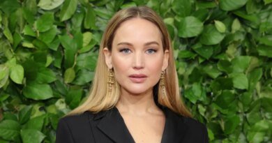 Jennifer Lawrence's $35 Adidas Slides: A Must-Have for Warm Weather