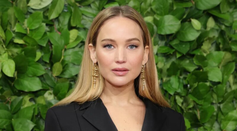 Jennifer Lawrence's $35 Adidas Slides: A Must-Have for Warm Weather