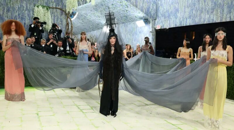 Veiled Styles Take Center Stage at the 2026 Met Gala Red Carpet