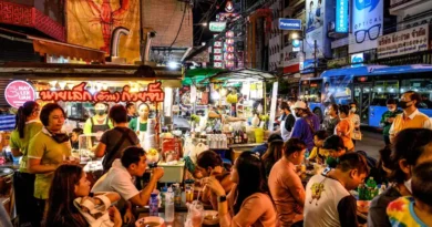 Top Street Food Destinations: A Traveler's Guide