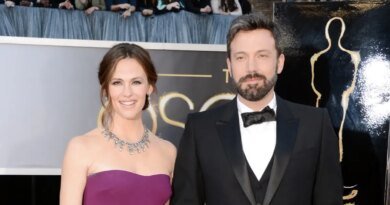 Jennifer Garner Shares Throwback Photo of Ben Affleck and Their Kids