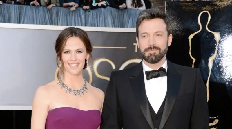Jennifer Garner Shares Throwback Photo of Ben Affleck and Their Kids