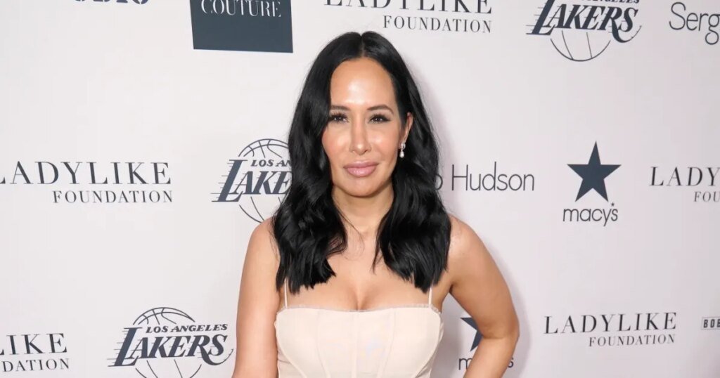 RHOC's Jo De La Rosa Breaks Down While Sharing 'Most Difficult' Fertility Update
