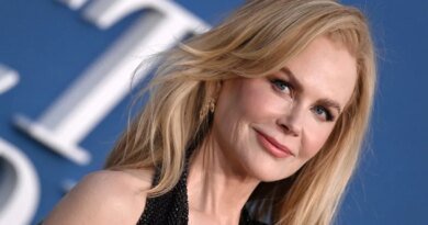 Nicole Kidman's Stylish Trousers: The Ultimate Travel Hack for Comfort and Chicness