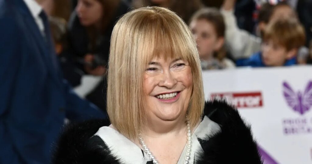 Susan Boyle Stuns with Glamorous New Look Featuring a Blonde Bob
