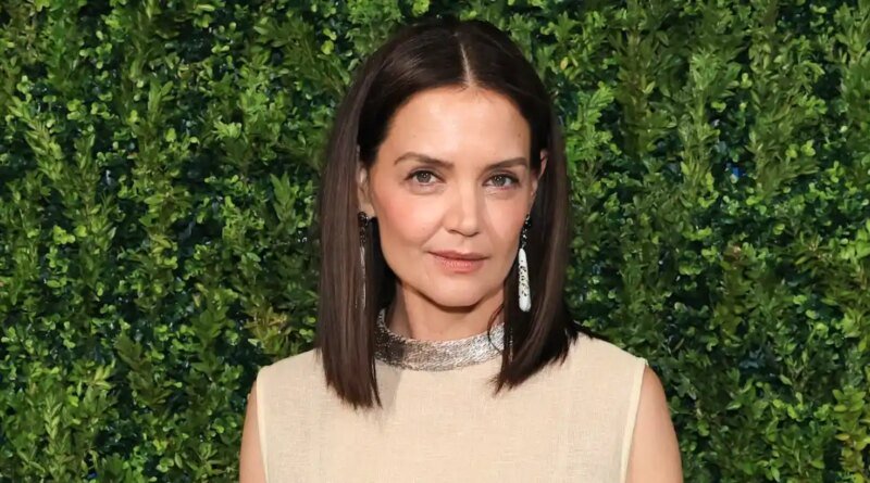 Katie Holmes Gracefully Sidesteps Wardrobe Malfunction on the Red Carpet
