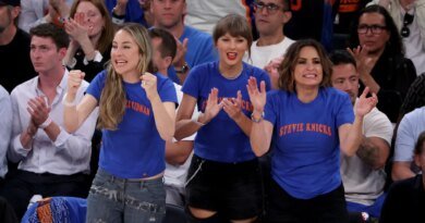 Taylor Swift Rocked a Luxe Denim Look at the Knicks Game
