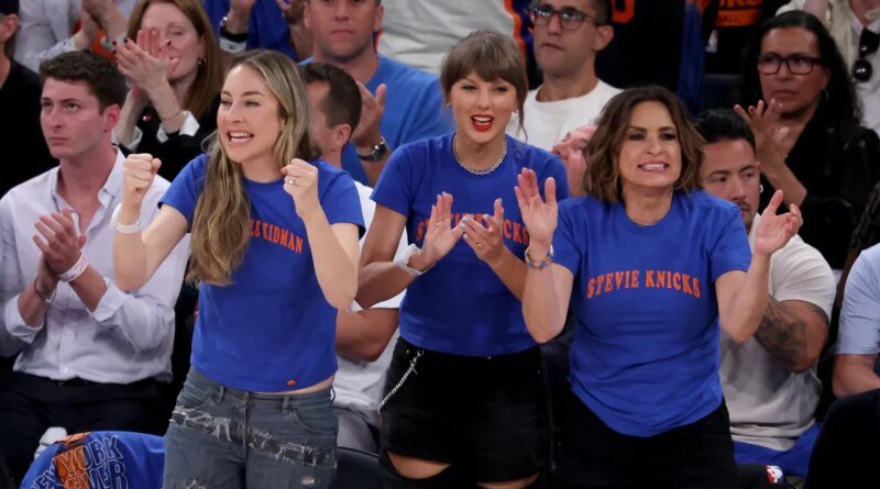 Taylor Swift Rocked a Luxe Denim Look at the Knicks Game