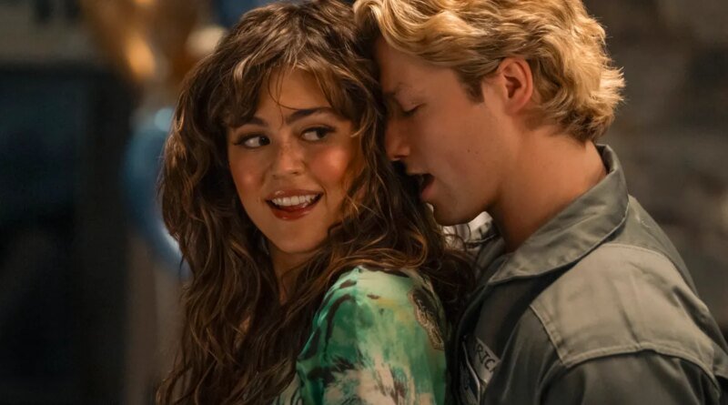 Dating History of Off Campus Cast: Belmont Cameli and Stephen Kalyn