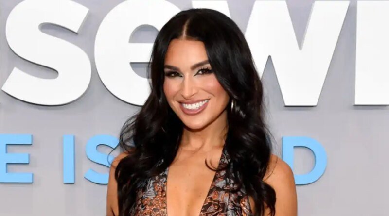Ashley Iaconetti Hints at Upcoming Real Housewives of Rhode Island Reunion