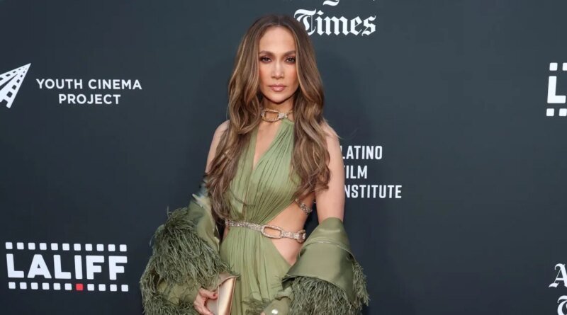 Jennifer Lopez's Affordable White Bikini Style: Under $30 on Amazon!