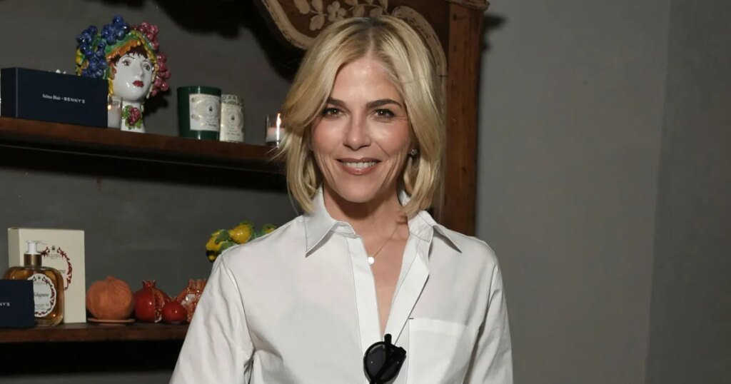 Selma Blair's Stylish Button-Up Tank Is Still in Stock at Nordstrom