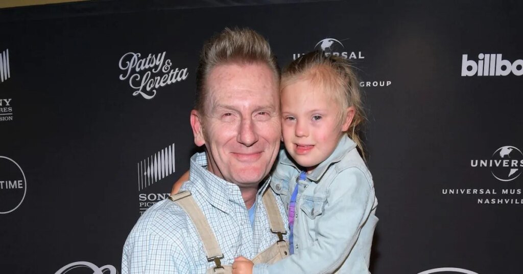 Rory Feek Announces His 12-Year-Old Daughter Is Home from the Hospital
