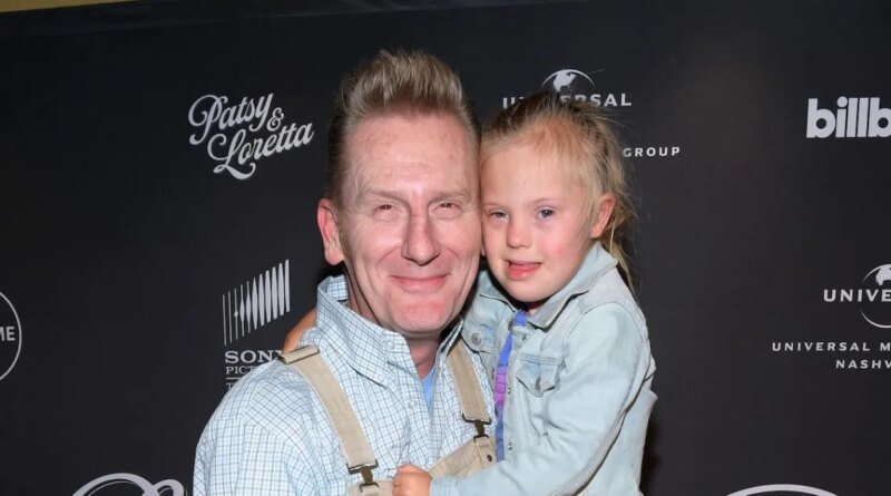 Rory Feek Announces His 12-Year-Old Daughter Is Home from the Hospital