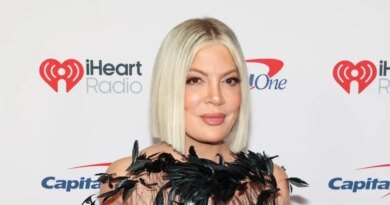 Tori Spelling Steps Away from the Beverly Hills 90210 Rewatch Podcast