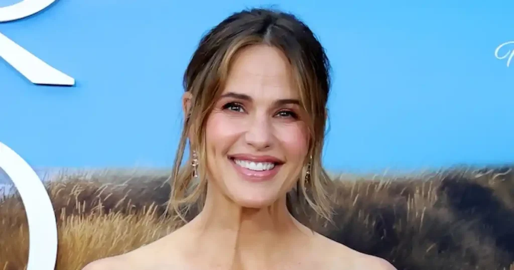 Jennifer Garner Shares Harrowing Experiences with Paparazzi While Raising Her Kids