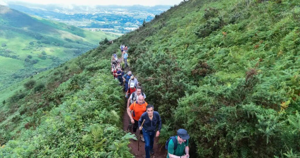 Why Gen Z Is Choosing Hiking Clubs Over Bars and Dating Apps in 2026