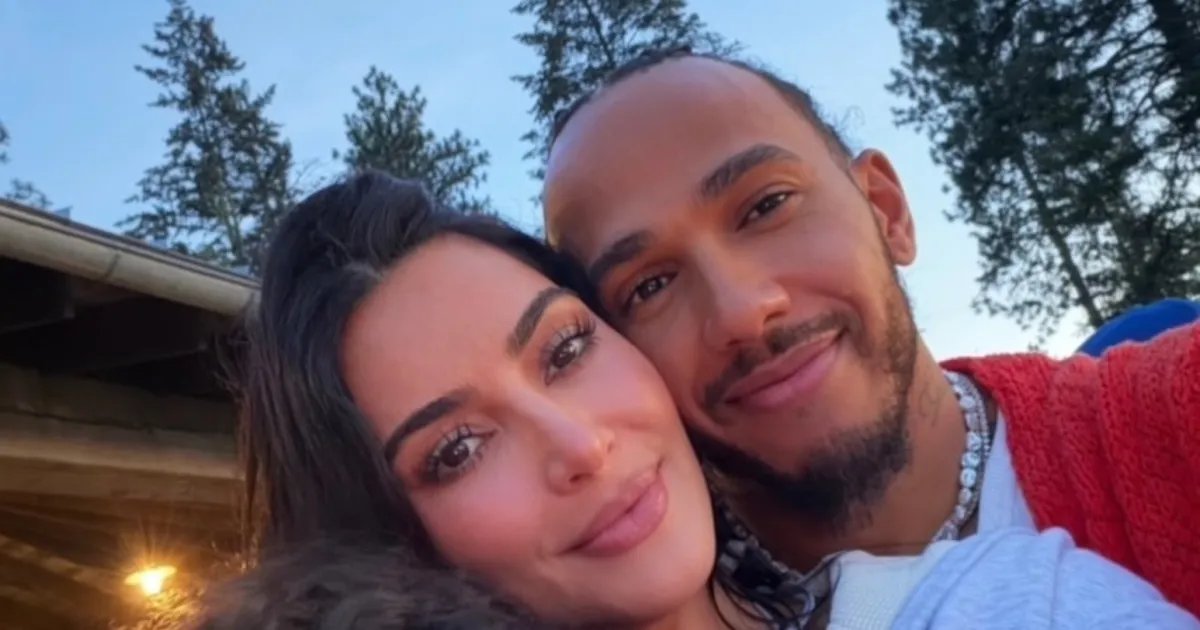 Kim Kardashian Posts Selfie with Lewis Hamilton and Chicago