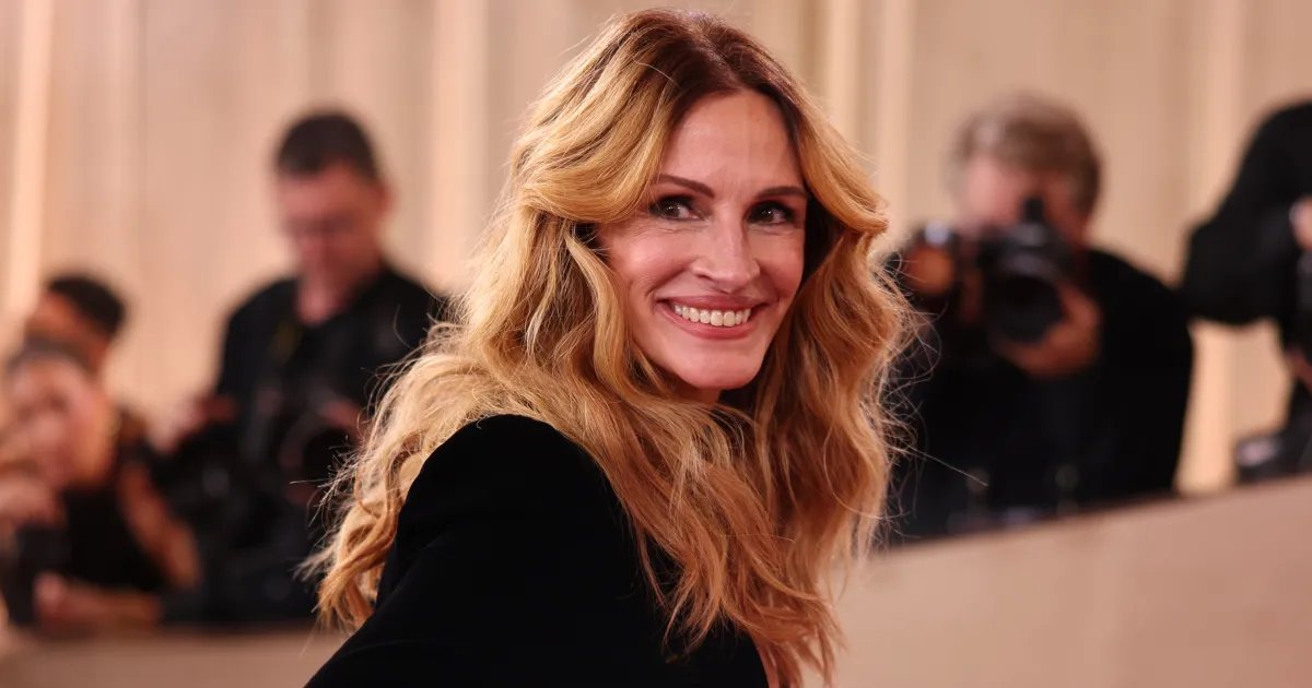 Julia Roberts' 'Wedding Weekend' Dress Style: Ideal for Getaways