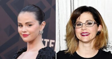 Selena Gomez's Mom Addresses Rumors About Her Daughters' "Issues"