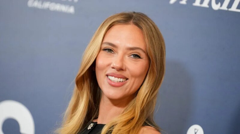 Scarlett Johansson's Chic Knit Tank Top is Available on Amazon