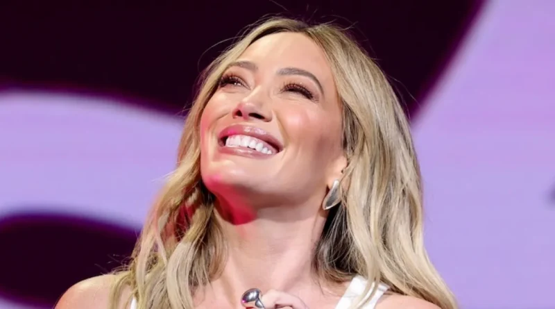 Hilary Duff Hosts Pizza Party with Daughters on Stage at MSG