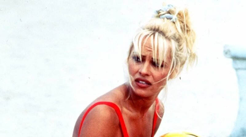 Pamela Anderson Responds to Rumors About Returning to 'Baywatch' Reboot
