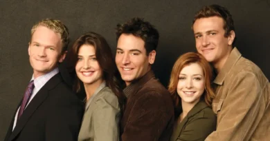 Josh Radnor Reveals the 'How I Met Your Mother' Cast Isn't Tight-Knit