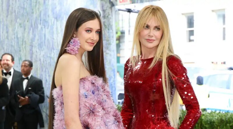 Nicole Kidman Shares Late Mother's Advice on Sunday Modeling